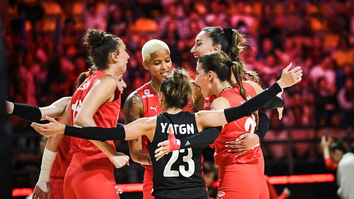 Materiały prasowe / VolleyballWorld / Reprezentacja Turcji