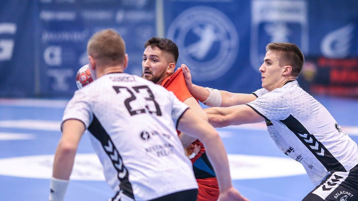 WP SportoweFakty / Krzysztof Betnerowicz / mecz Piotrkowianin Piotrków Trybunalski - MMTS Kwidzyn