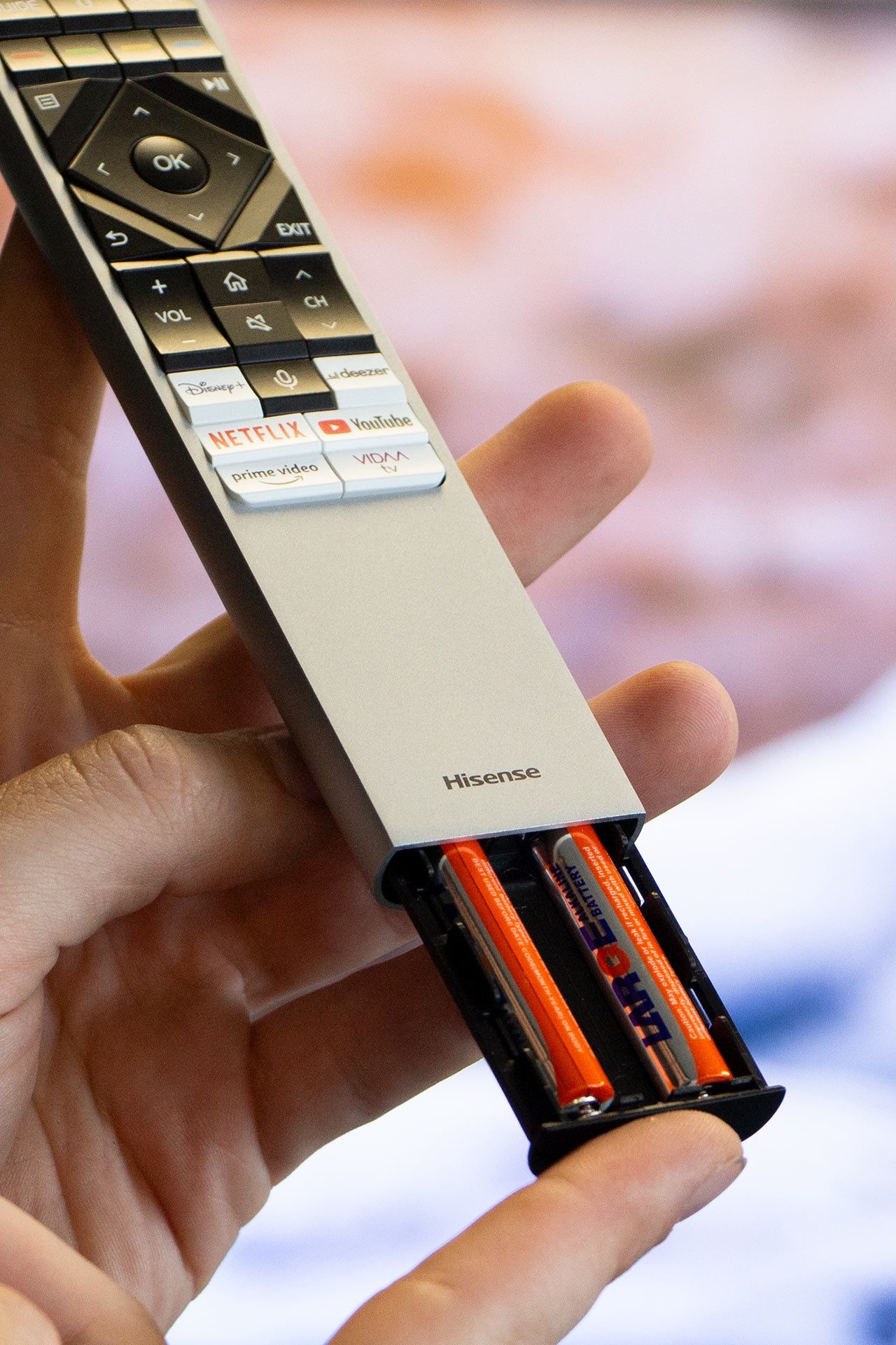 Hisense ULED 55U7KQ - bateire do pilota