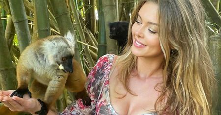 Joanna Opozda zachwyca w bikini. Tak się leczy złamane serce