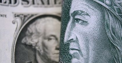 Złoty najmocniejszą walutą regionu. Coraz bliżej trójki na dolarze