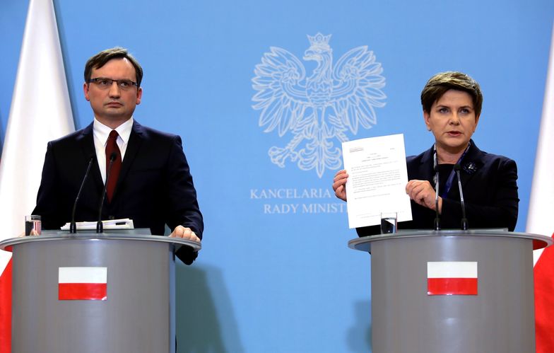 Szydło: Dzieci nie będą odbierane rodzicom z powodów ekonomicznych