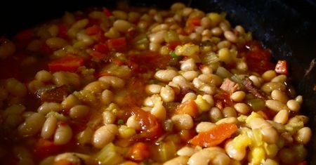 Chili z fasolą w puszce