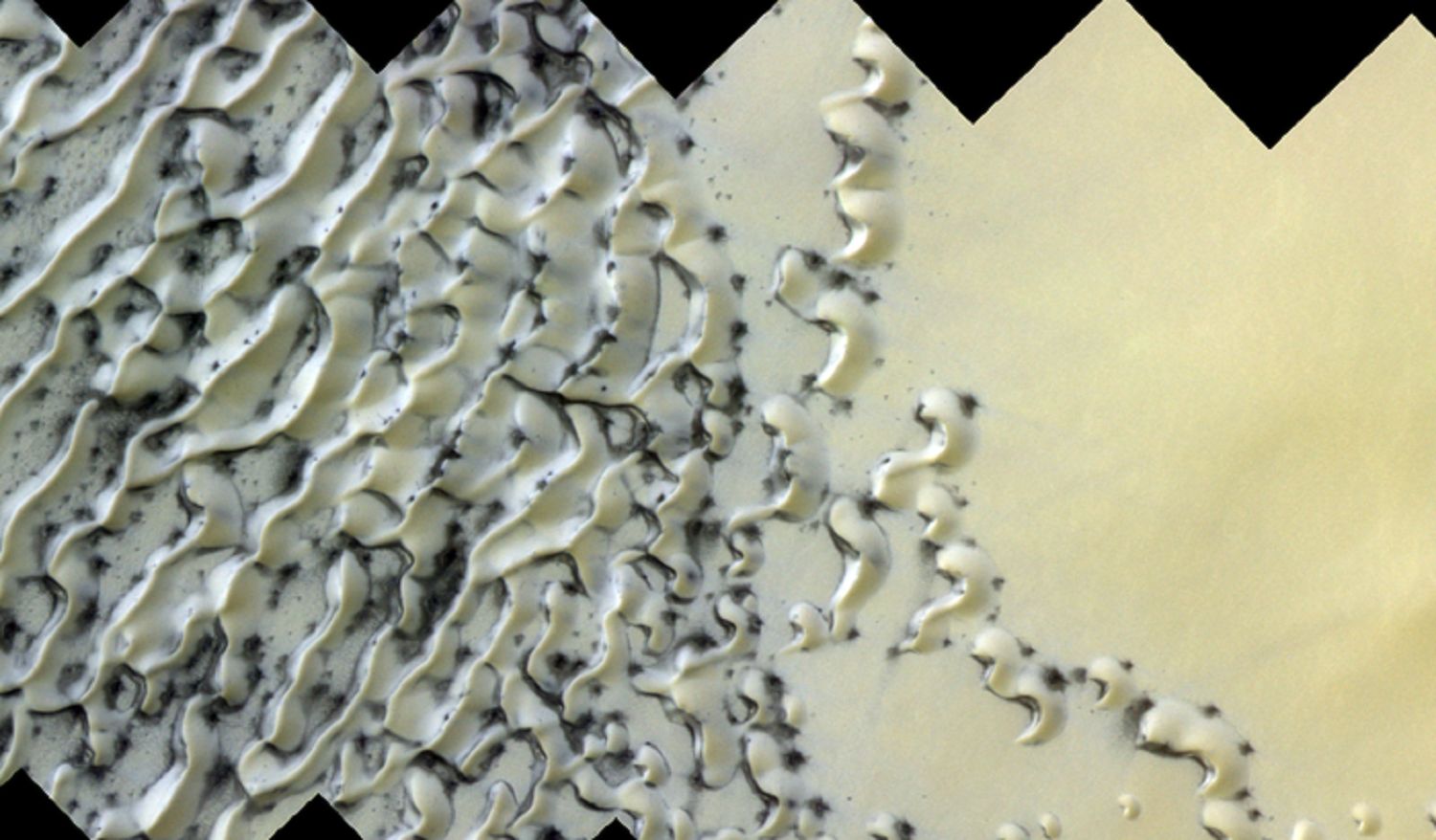 Mars - nowe, niesamowite zdjęcia. Czerwona planeta ma znacznie więcej odcieni 3