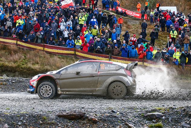 Kibice nie mogli narzekać na brak emocji w pierwszym sezonie Roberta Kubicy w WRC