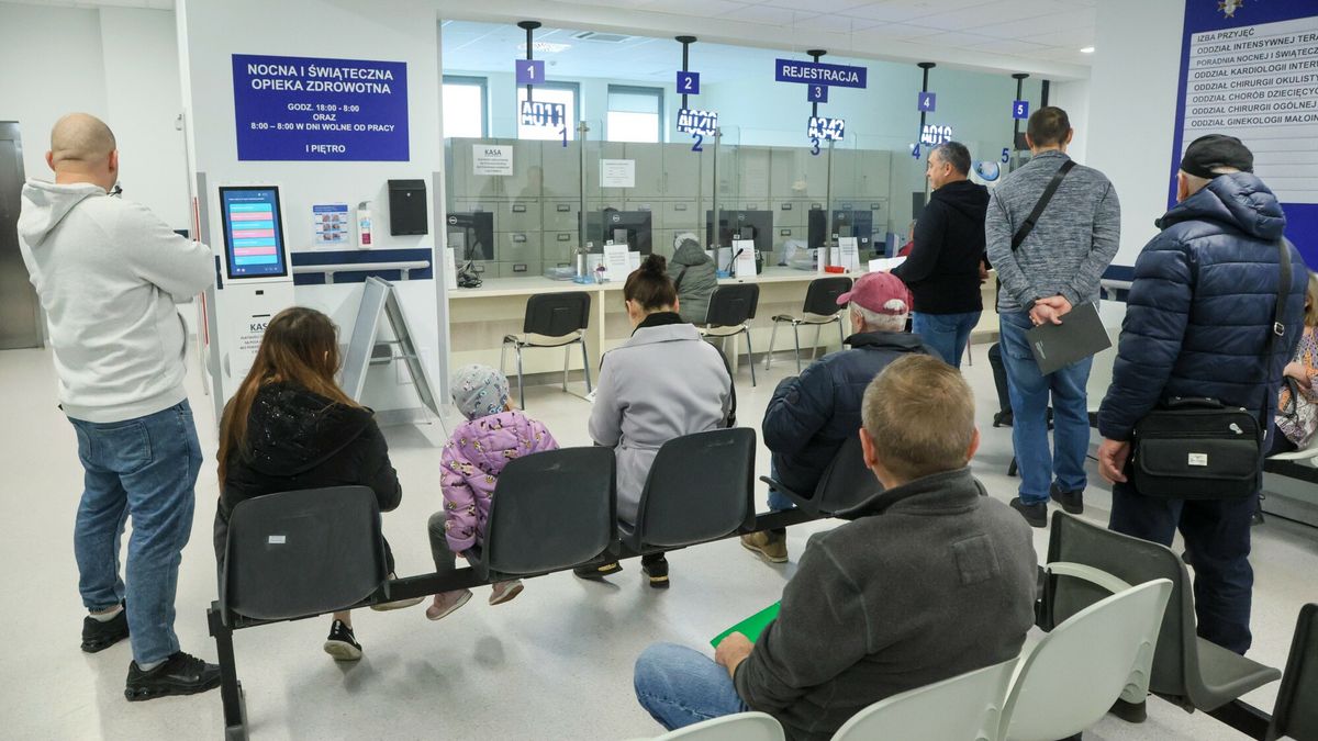 Konferencja prasowa w szpitalu Wojskowego Instytutu Medycznego w Legionowie
Fot. Wojciech Olkusnik/East News, Legionowo, 19.04.2024. Konferencja prasowa w sprawie otwarcia Szpitalnego Odzialu Ratunkowego w szpitalu Wojskowego Instytutu Medycznego w Legionowie.
Wojciech Olkusnik
