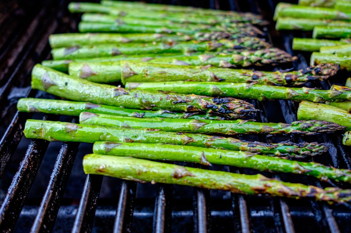 How to make grilled asparagus?