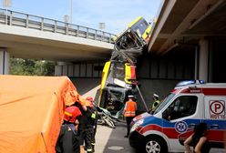 Warszawa. Po wypadku autobusu na S8 kontrolują  przewoźników