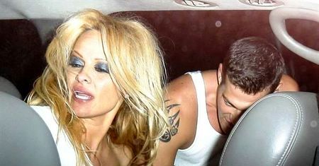 "V.I.P": Pamela Anderson nie zna umiaru