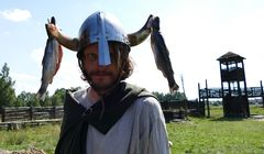 History kręci serial komediowy do internetu. Zagrają m.in. Ada Fijał, Kazik Staszewski i Grzegorz Halama