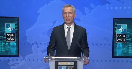 Jens Stoltenberg: jesteśmy zaniepokojeni, że Rosja może przeprowadzić prowokacje z użyciem broni chemicznej.
