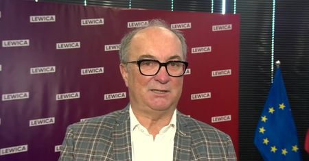 “Marszałek musi wziąć odpowiedzialność za swoje słowa”. R. Terlecki nazwał kobietę “kretynką”