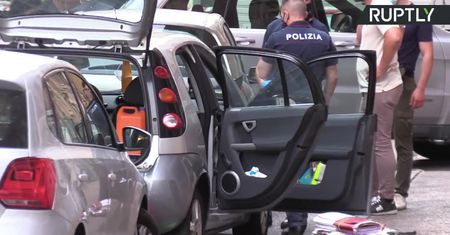 Alarm bombowy przed meczem Włochy – Szwajcaria. W samochodzie zaparkowanym w pobliżu Stadio Olimpico znaleziono podejrzany ładunek.
