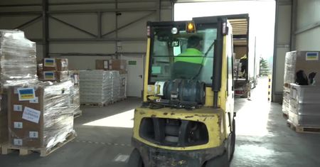 Cztery tiry z pomocą humanitarną wyruszyły z Gdańska do Lwowa. “Jadą ratować życie”