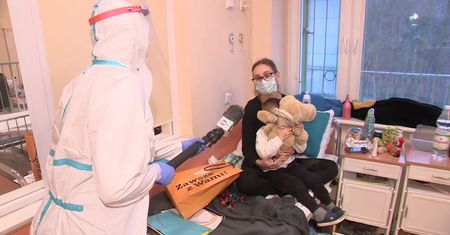 Coraz więcej dzieci ciężko przechodzi Covid-19. 16 grudnia ruszą szczepienia najmłodszych
