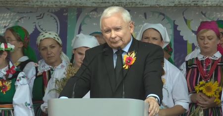 Kaczyński: 14. emerytura będzie w tym roku wynosiła 2200 zł netto