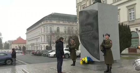 Minister spraw zagranicznych Ukrainy złożył kwiaty przed Pomnikiem Lecha Kaczyńskiego oraz przed Pomnikiem Ofiar Tragedii Smoleńskiej