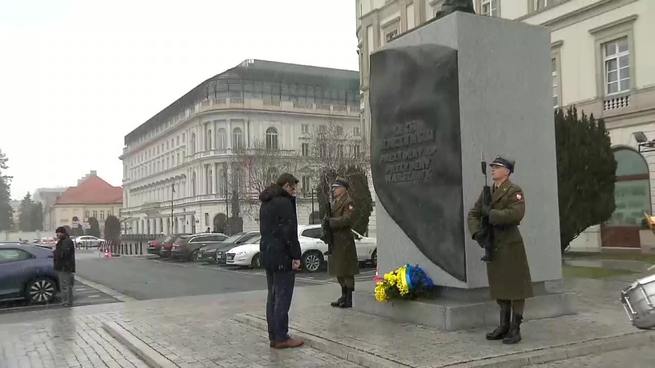 Minister spraw zagranicznych Ukrainy złożył kwiaty przed Pomnikiem Lecha Kaczyńskiego oraz przed Pomnikiem Ofiar Tragedii Smoleńskiej