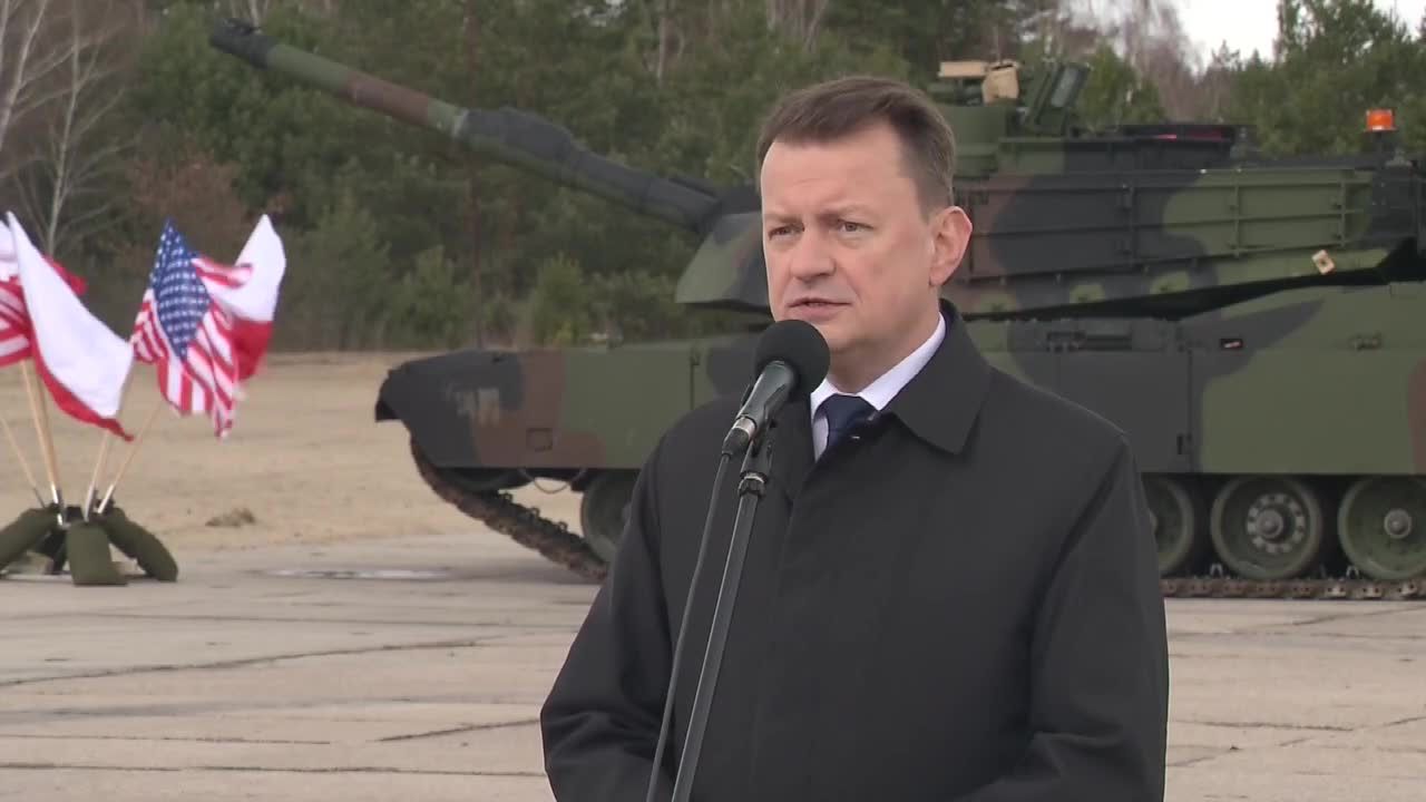 Minister obrony narodowej Mariusz Błaszczak podpisał umowę na zakup 250 czołgów Abrams dla Wojska Polskiego