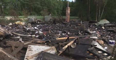 Eksplozja butli z gazem pod Bełchatowem. Jedna osoba ranna, dom zniszczony