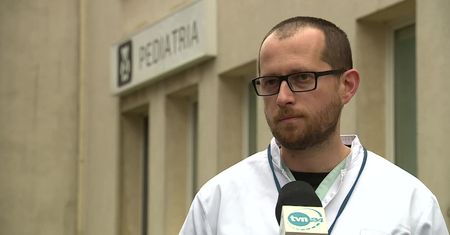 W szpitalach pediatrycznych coraz więcej niemowląt z koronawirusem