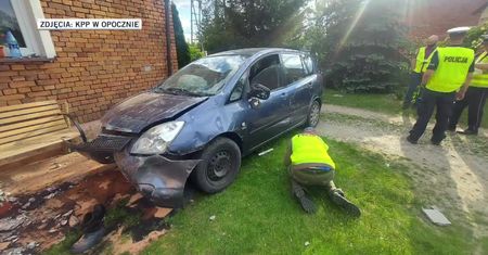 Pijany kierowca wjechał na podwórko, na którym bawiły się dzieci. 11-latek trafił do szpitala.