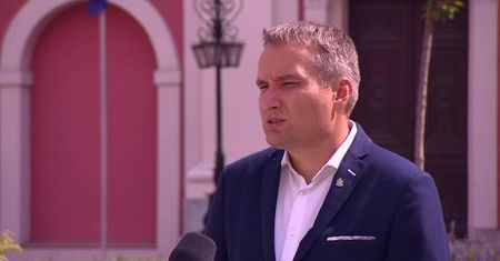 W samym Poznaniu brakuje kilkuset nauczycieli