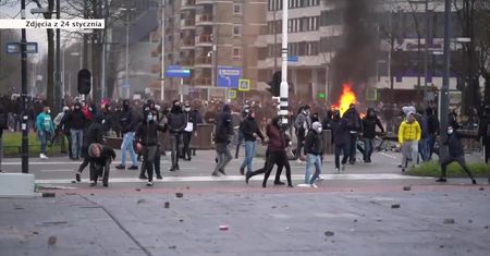 Zamieszki przeciwników obostrzeń w Holandii
