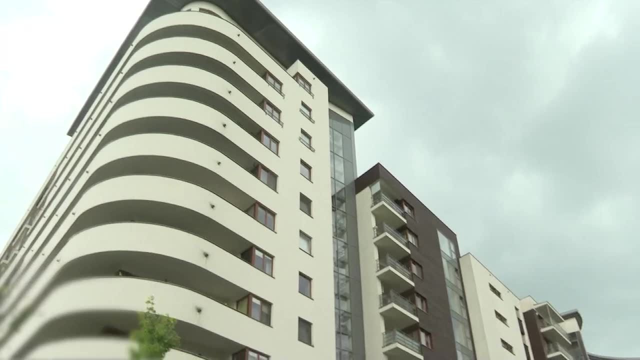 Obcokrajowcy zostali wzięci za włamywaczy, noc spędzili w areszcie. To była pomyłka, policja “bada prawidłowość interwencji”