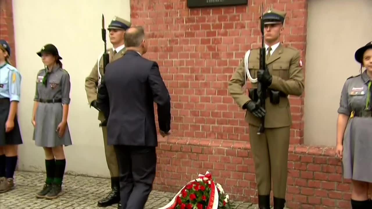 Prezydent podziękował Powstańcom Warszawskim. “Służycie dzisiaj Rzeczypospolitej samym tym, że jesteście”