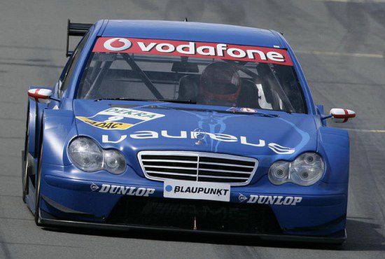 Mercedes sprzedaje wyścigowe CLK DTM