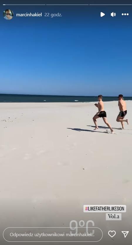 Jak wygląda Marcin Hakiel bez koszulki? Zdjęcie z plaży