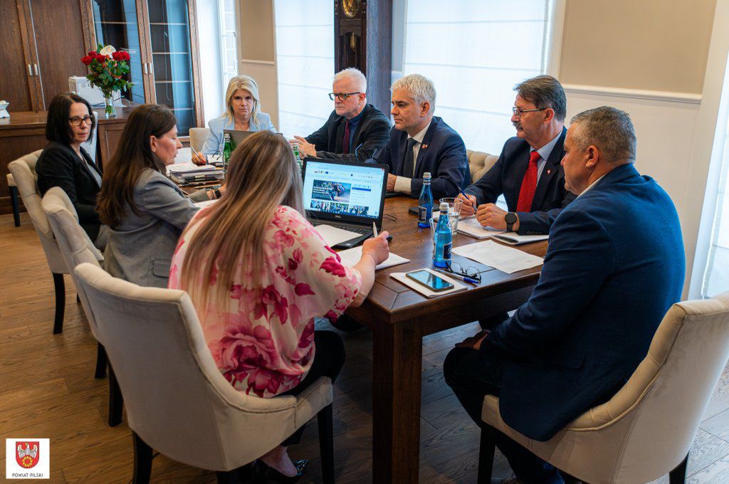 Pierwsze posiedzenie nowego Zarządu Powiatu w Pile