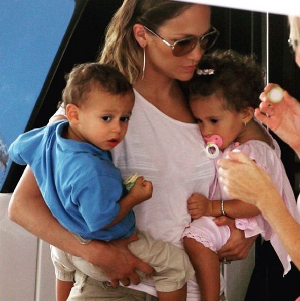 J.Lo często występuje ze swoimi dziećmi
