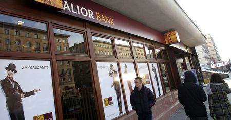 Alior Bank pożyczył prawie 200 mln złotych