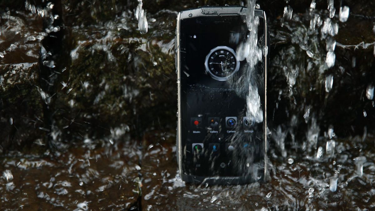 Zoji Z6, czyli wytrzymała i (dość) smukła obudowa oraz niska cena 1