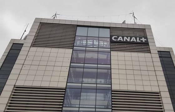 Spadła liczba abonentów Canal+. Przychody w Polsce rosną