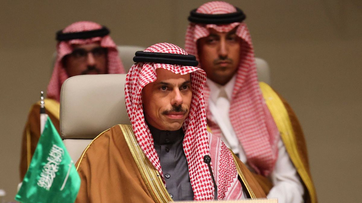 Temporary
Saudi Arabia's Foreign Minister Faisal bin Farhan Al-Saud attends the consultative ministrial meeting in Riyadh, on March 19, 2026. Foreign ministers from Arab and Islamic countries met to discuss the security crisis in the reigon. (Photo by Fayez Nureldine / AFP)
FAYEZ NURELDINE