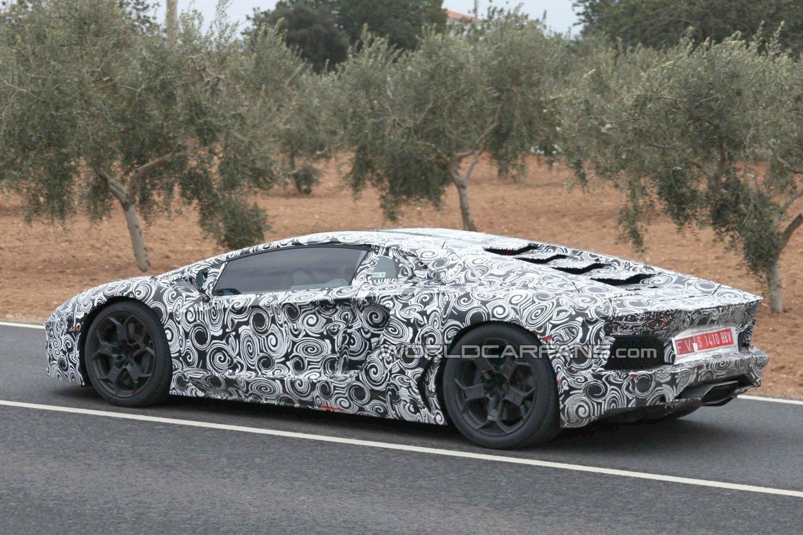 Lamborghini LP700-4