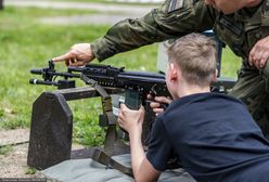 Nauka strzelania w szkołach? Sondaż dla WP