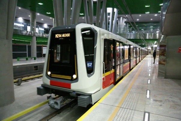 Ponad 22 miliony pasażerów na II linii metra. "Jest też porozumienie z Siemensem"
