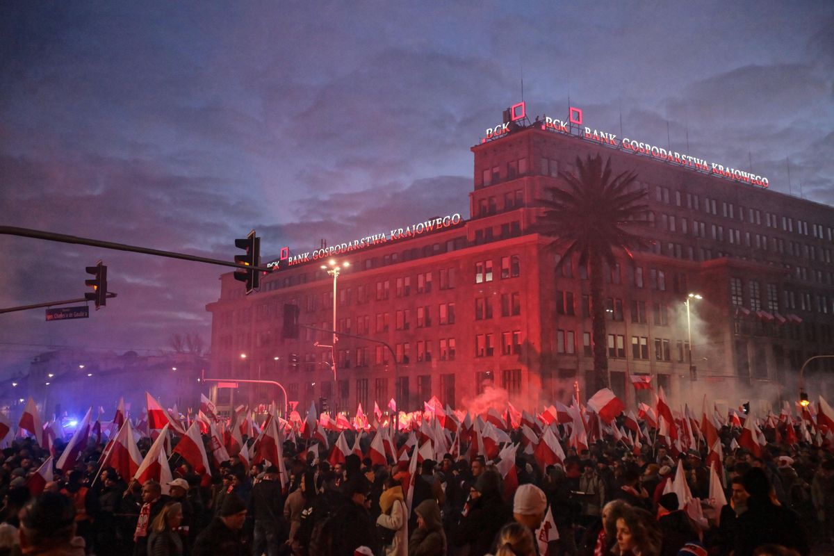 Warszawa. Uczestnicy Marszu Niepodległości w 2019 r. w Warszawie.