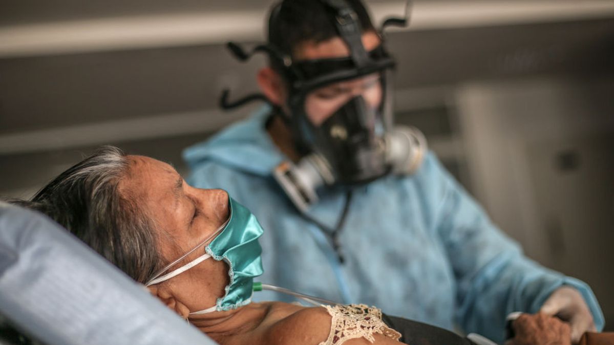 Cmentarze ofiar koronawirusa błyskawicznie rosną na przedmieściach brazylijskich miast.