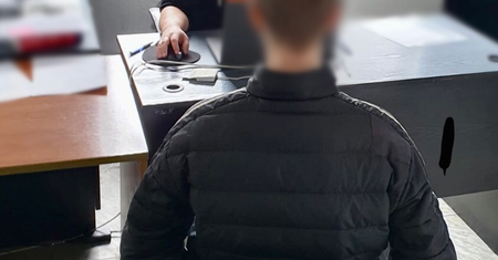 18-latek dźgnął nożem w plecy swojego kolegę