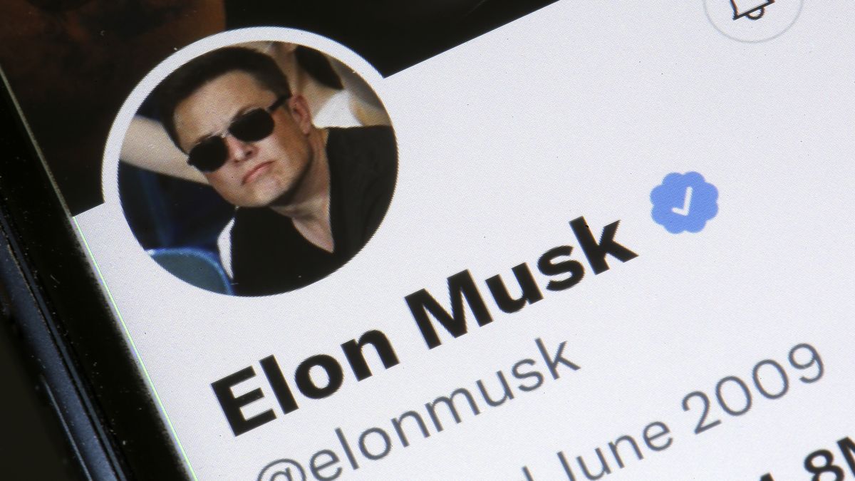 Elon Musk kupił Twittera 