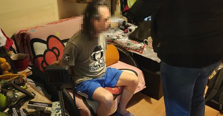 Składał intymne propozycje 12-latce. Rano zapukała do niego policja