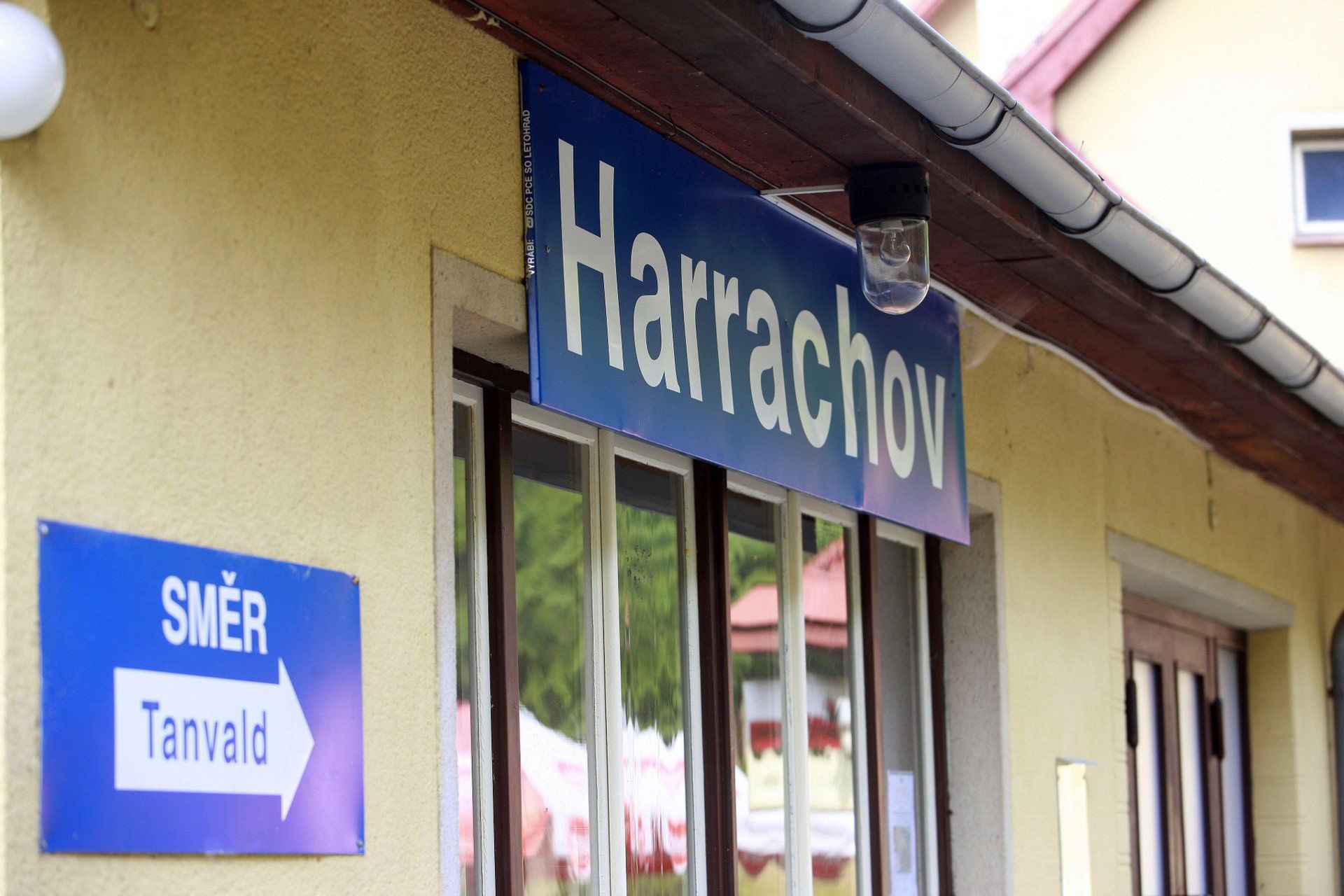 22-09-2009 HARRACHOV STACJA CZESKIEJ KOLEI W HARRACHOVIE STACJA KOLEJOWA HARRACHOV CZECHY GAZETA WROCLAWSKA MARCIN OLIVA SOTO / POLSKAPRESSE