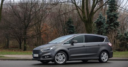 Ford S-Max 2.0 TDCi PowerShift Titanium - test, opinia, spalanie, cena