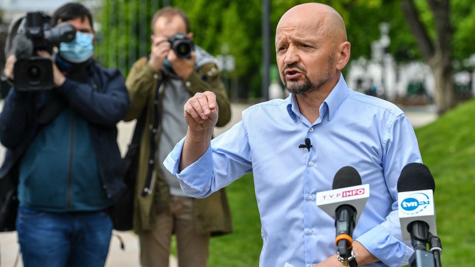 Senator Jacek Bury z Koalicji Obywatelskiej jest oburzony zachowaniem posłów PO