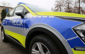 19-latek pędził dostawczakiem przez Wólkę Tarłowską bez prawa jazdy. Czekaja go surowe konsekwencje